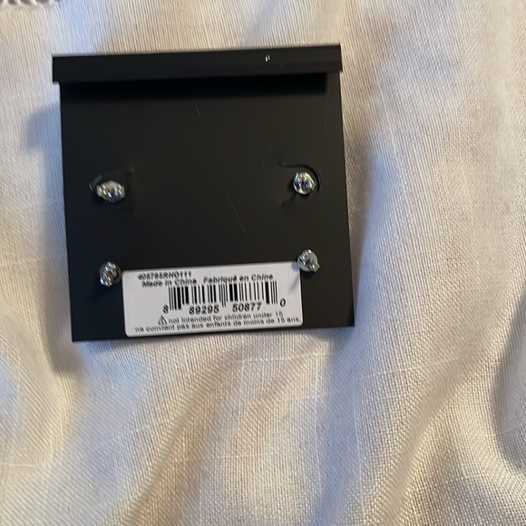 Coach cream colored Chain Handle Wristlet ,Dust Bag FREE 2 PR EARRINGS ALL NWTS - Picture 10 of 10